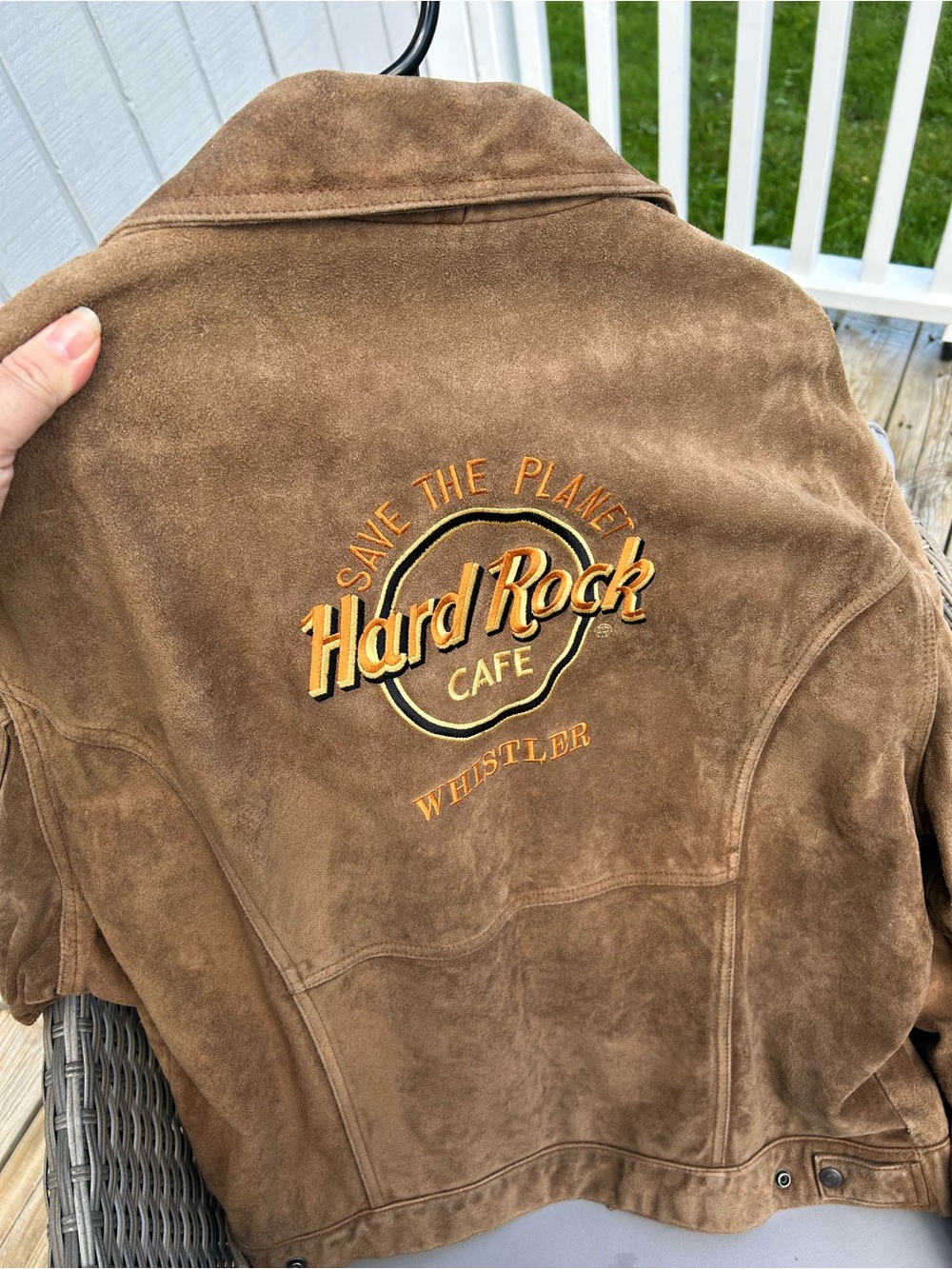 Rate Vintage 90’s Hard Rock Cafe Whistler Brown Suede Jacket.